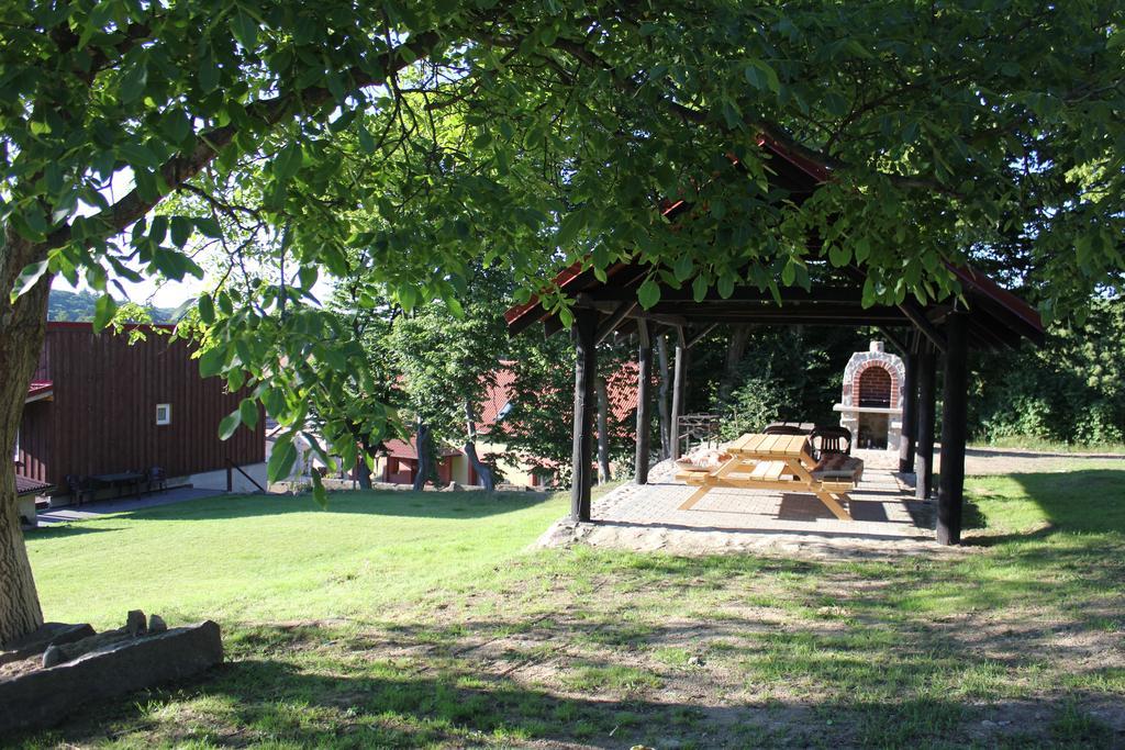 Rafaello Pokoje Goscinne Lagow  Exterior photo
